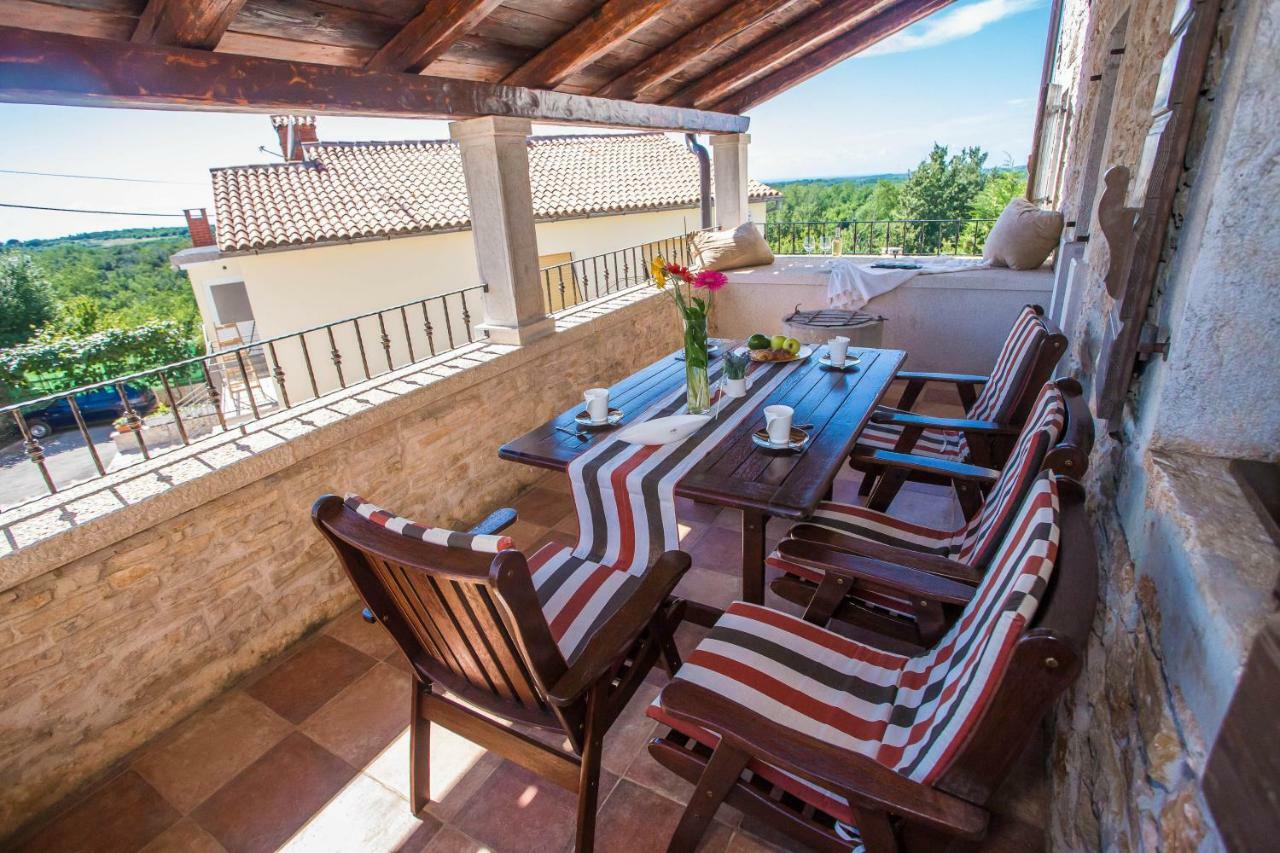Nona Nina Apartman Vižinada Kültér fotó