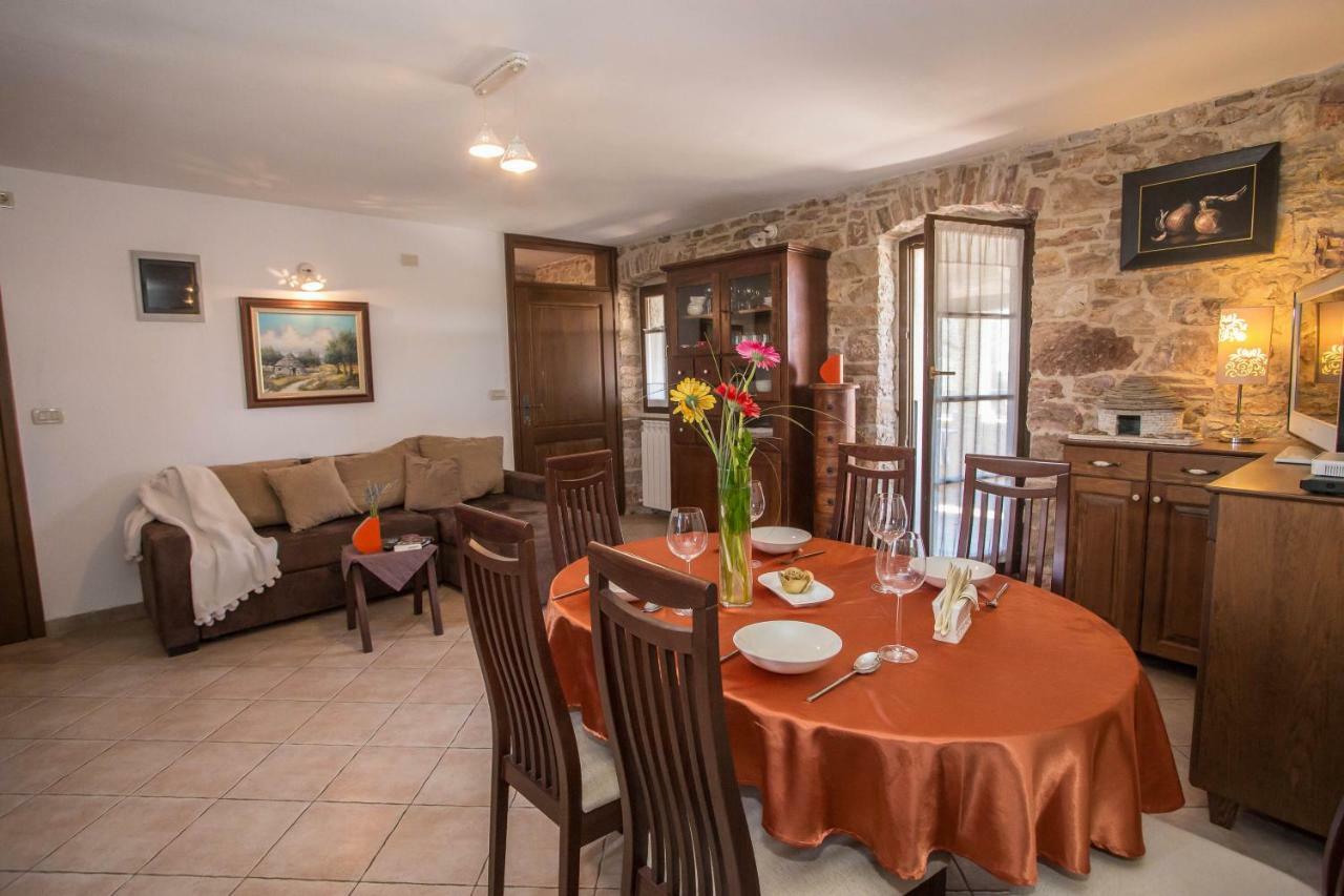 Nona Nina Apartman Vižinada Kültér fotó