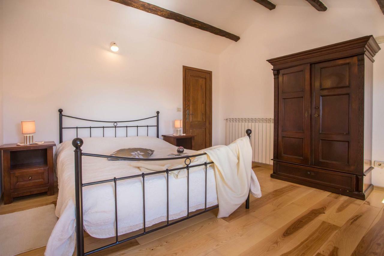 Nona Nina Apartman Vižinada Kültér fotó